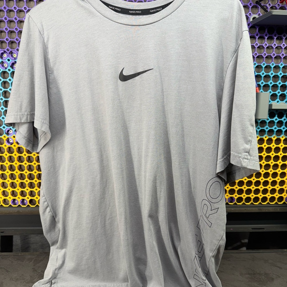 Nike Pro Gray Men's T-Shirt